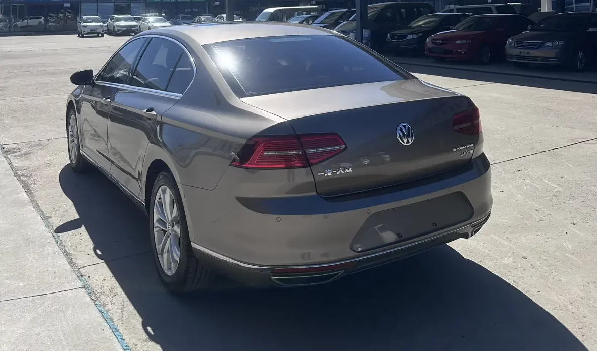 Volkswagen Magotan