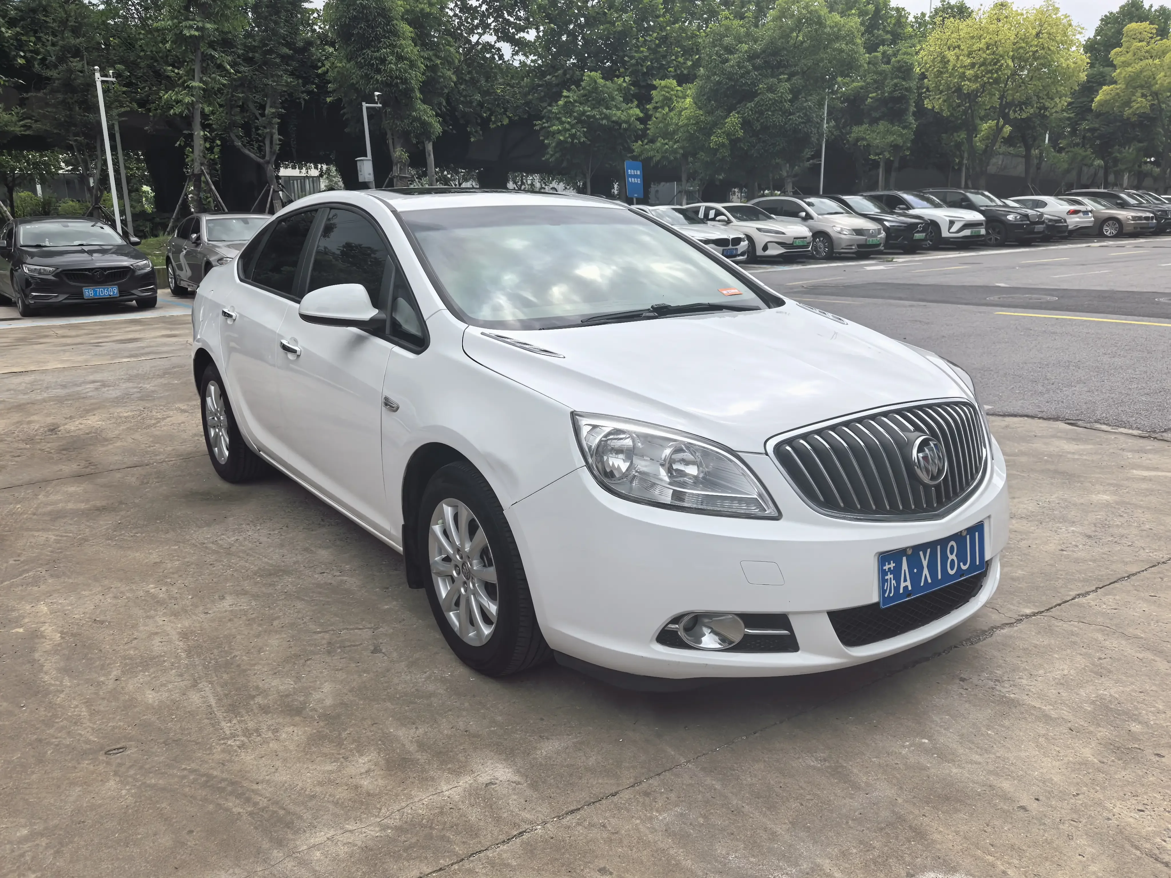 Buick Yinglang