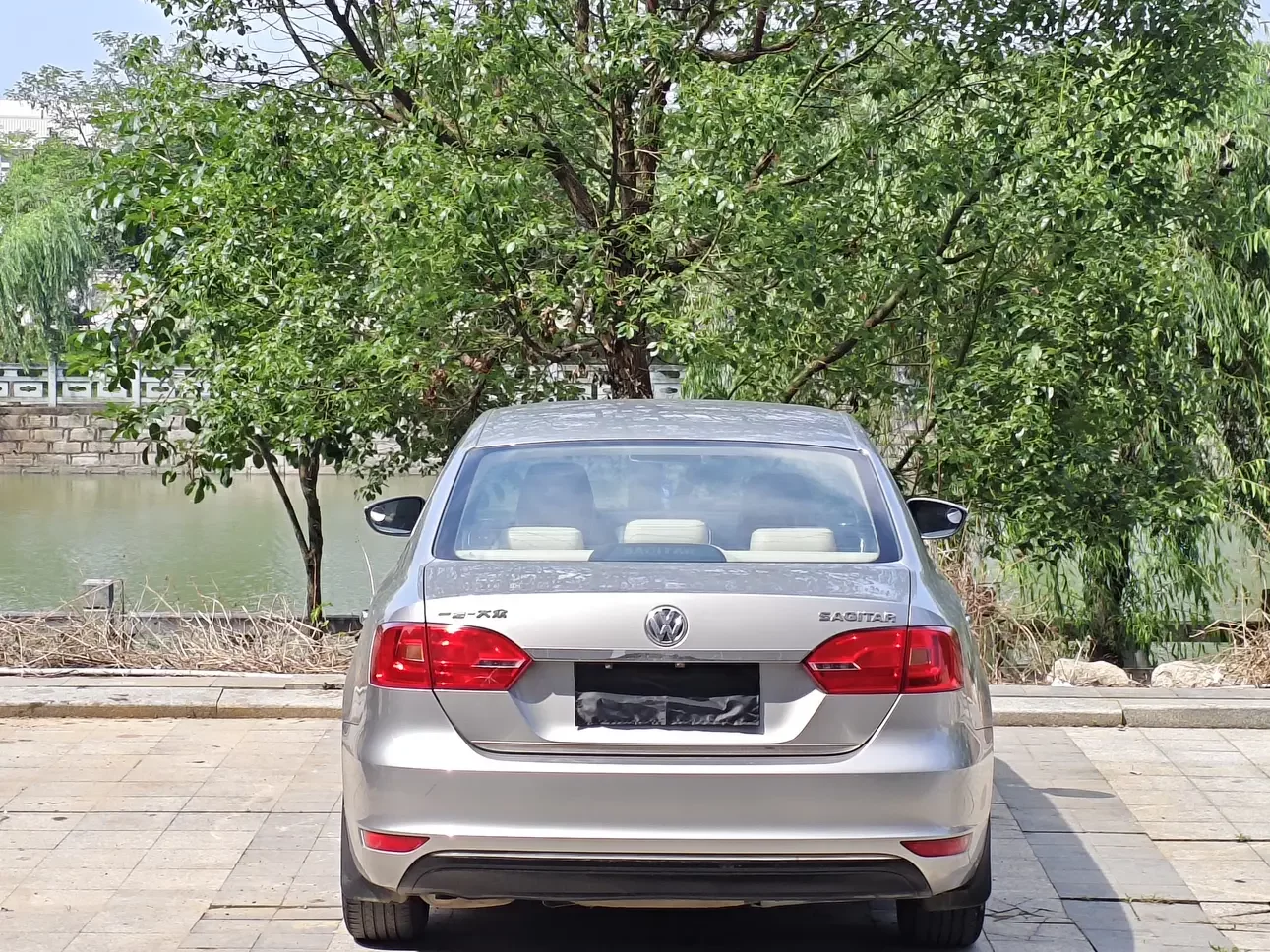 Volkswagen Sagitar