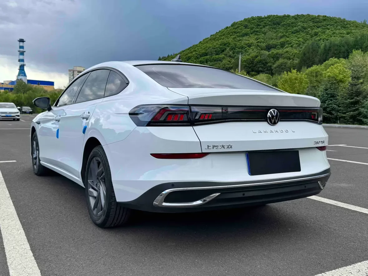 Volkswagen Lamando