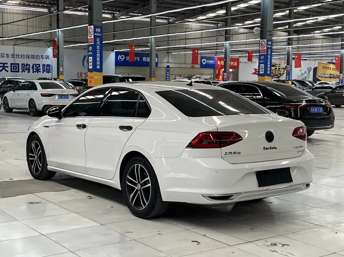 Volkswagen Lamando