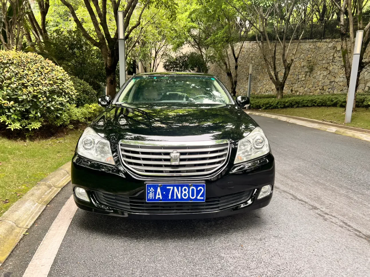 Toyota crown