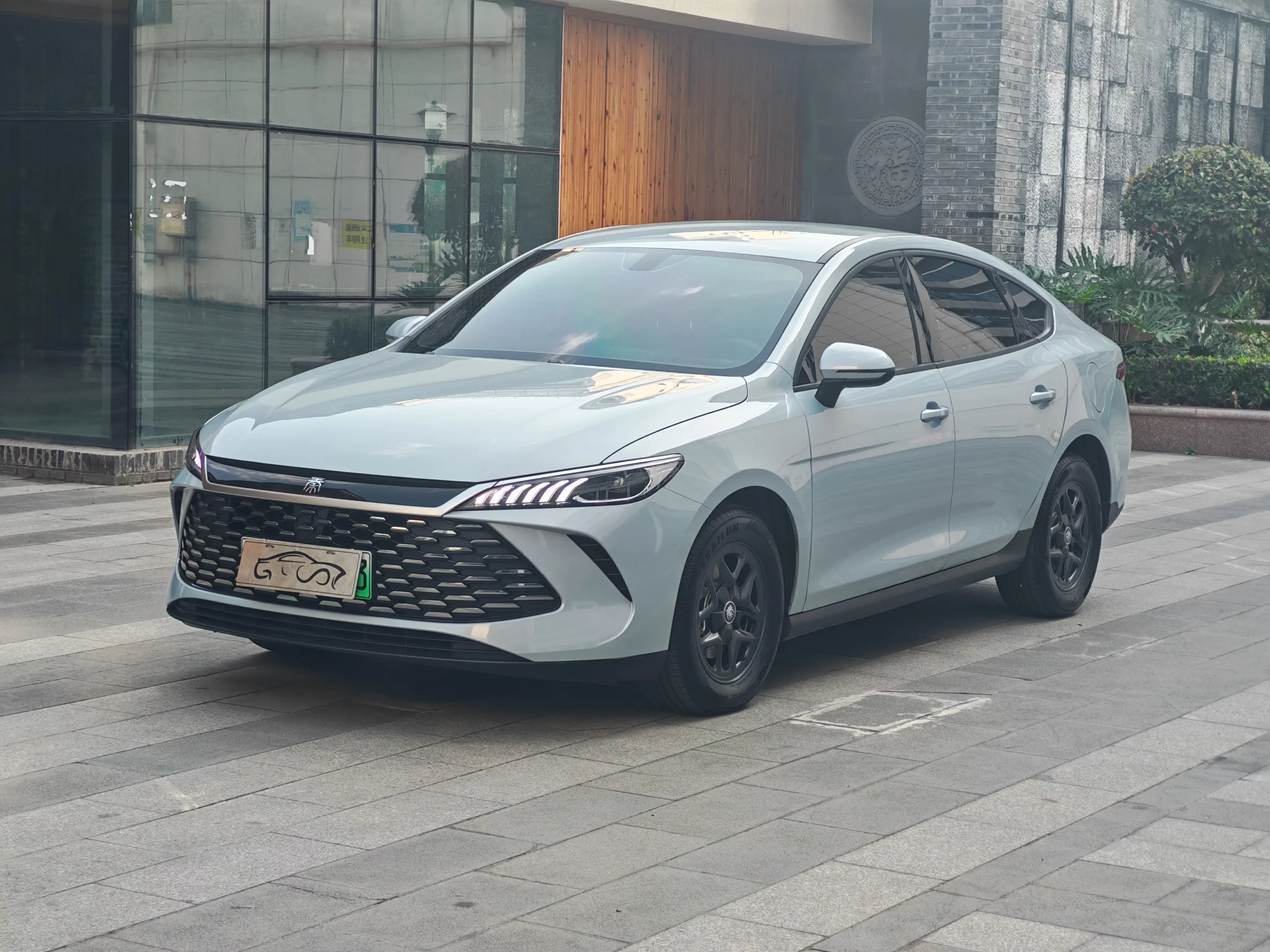BYD Qin PLUS DM