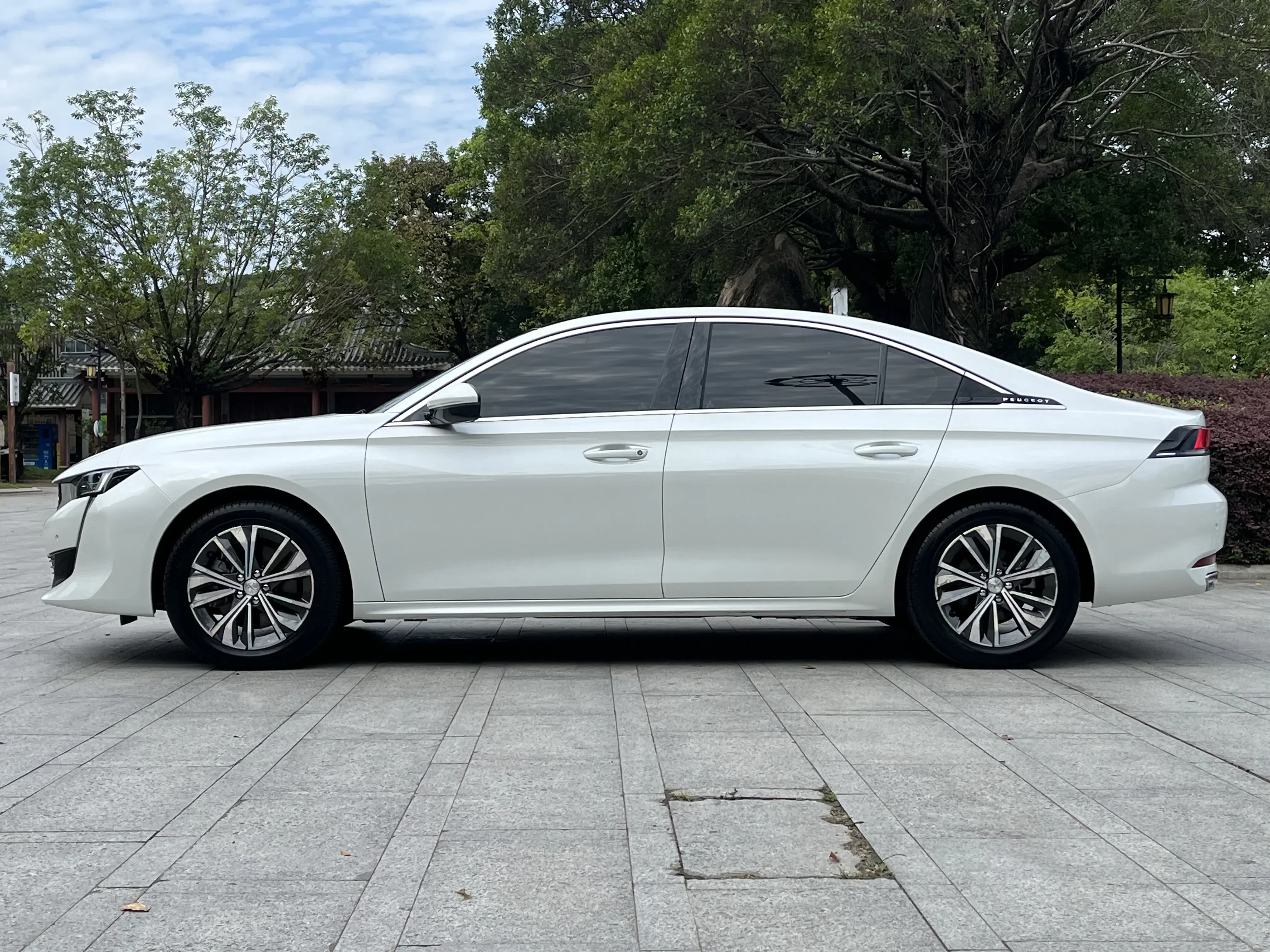Peugeot 508L