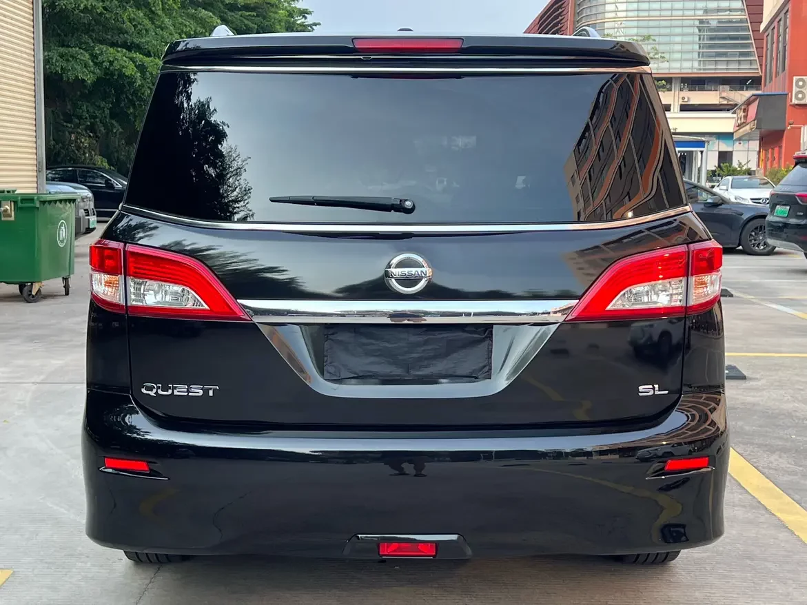 Nissan nobleman