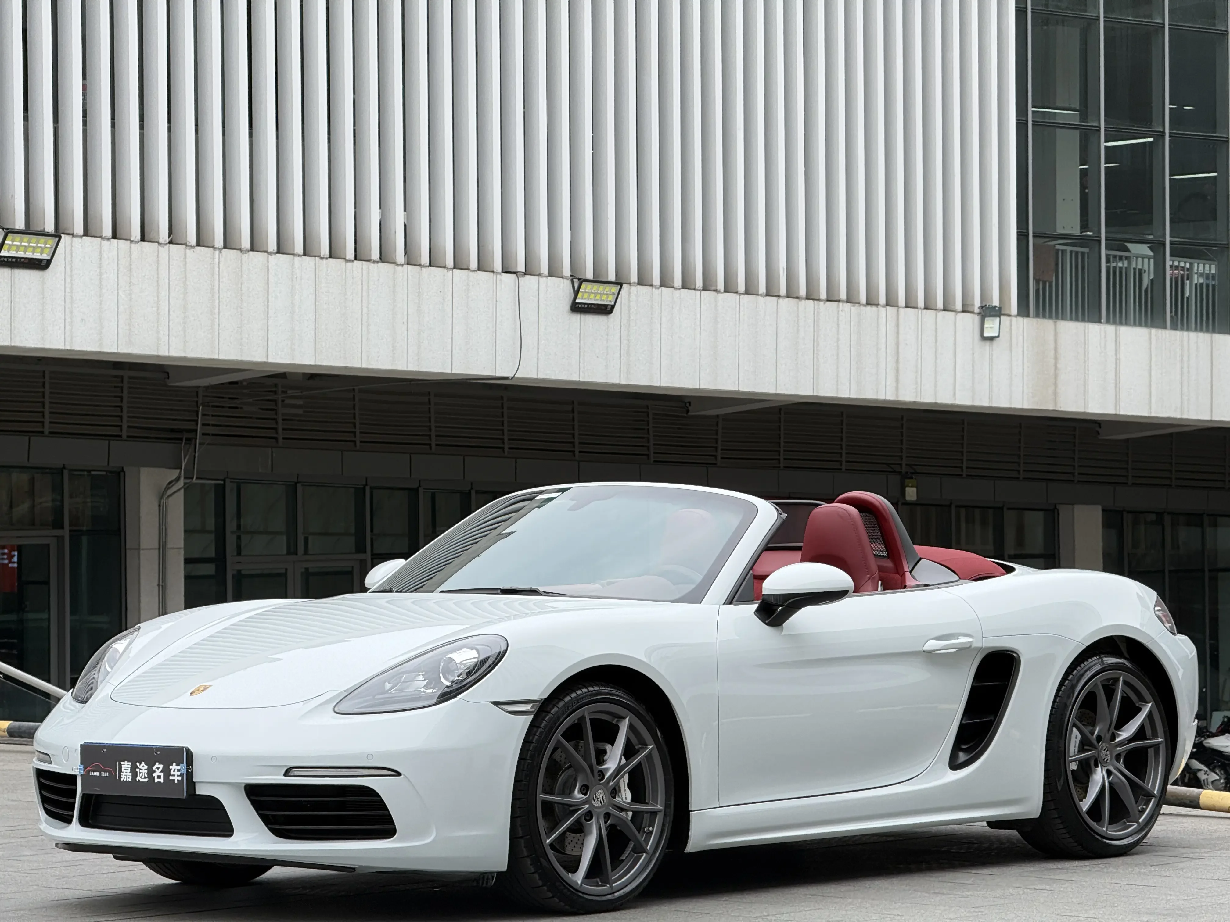 Porsche 718