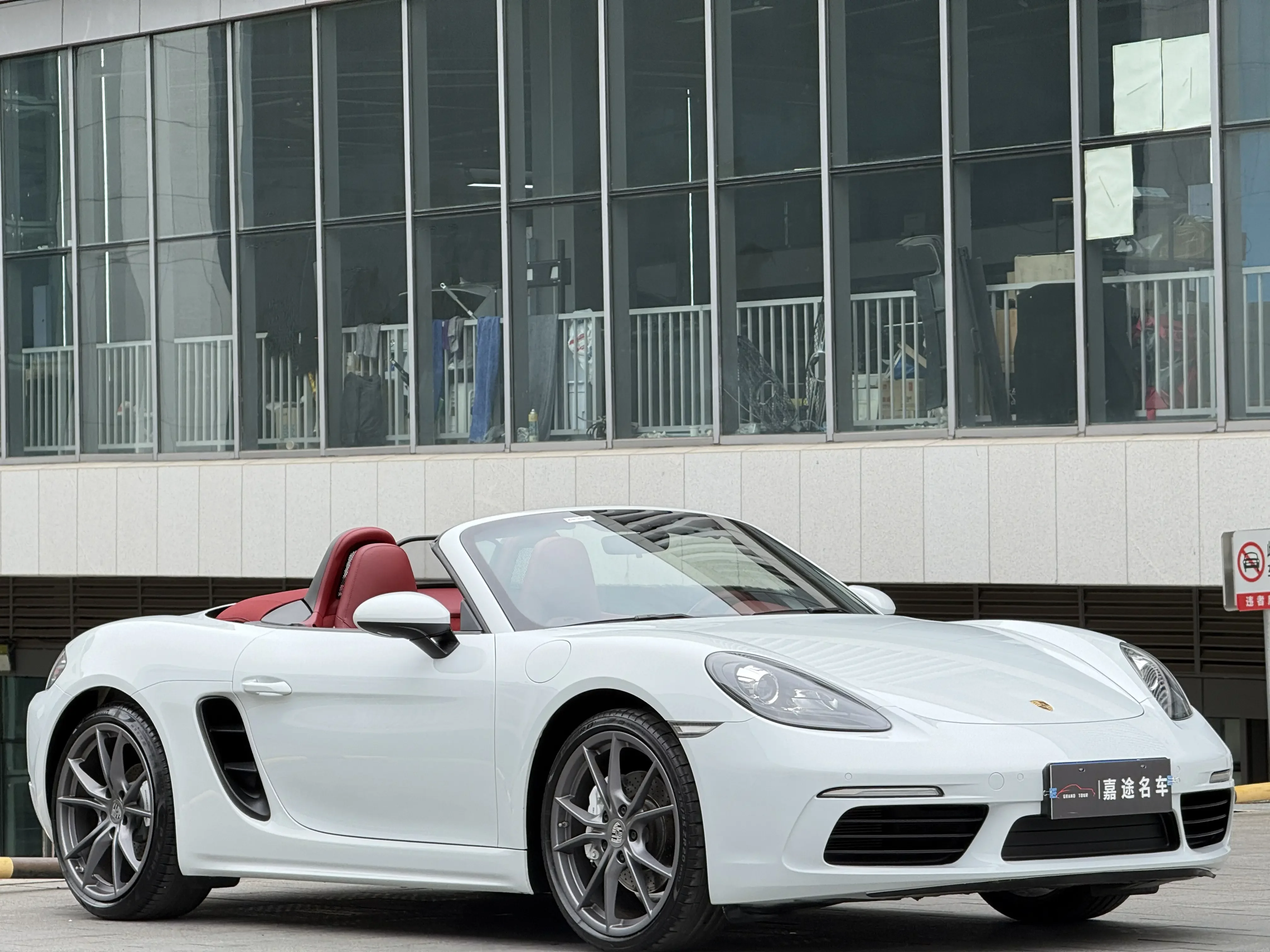 Porsche 718