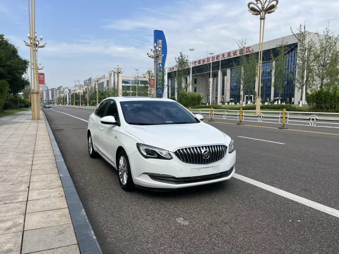 Buick Yinglang