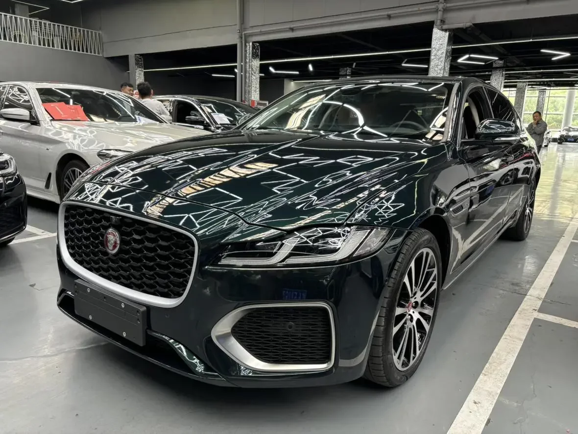 Jaguar XFL