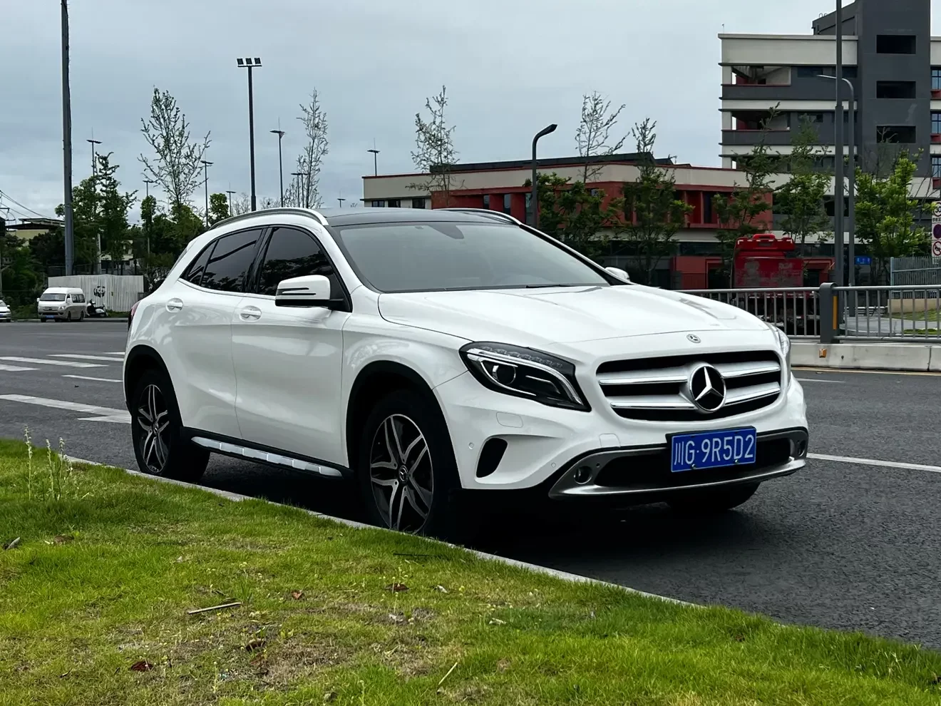 Mercedes-Benz GLA