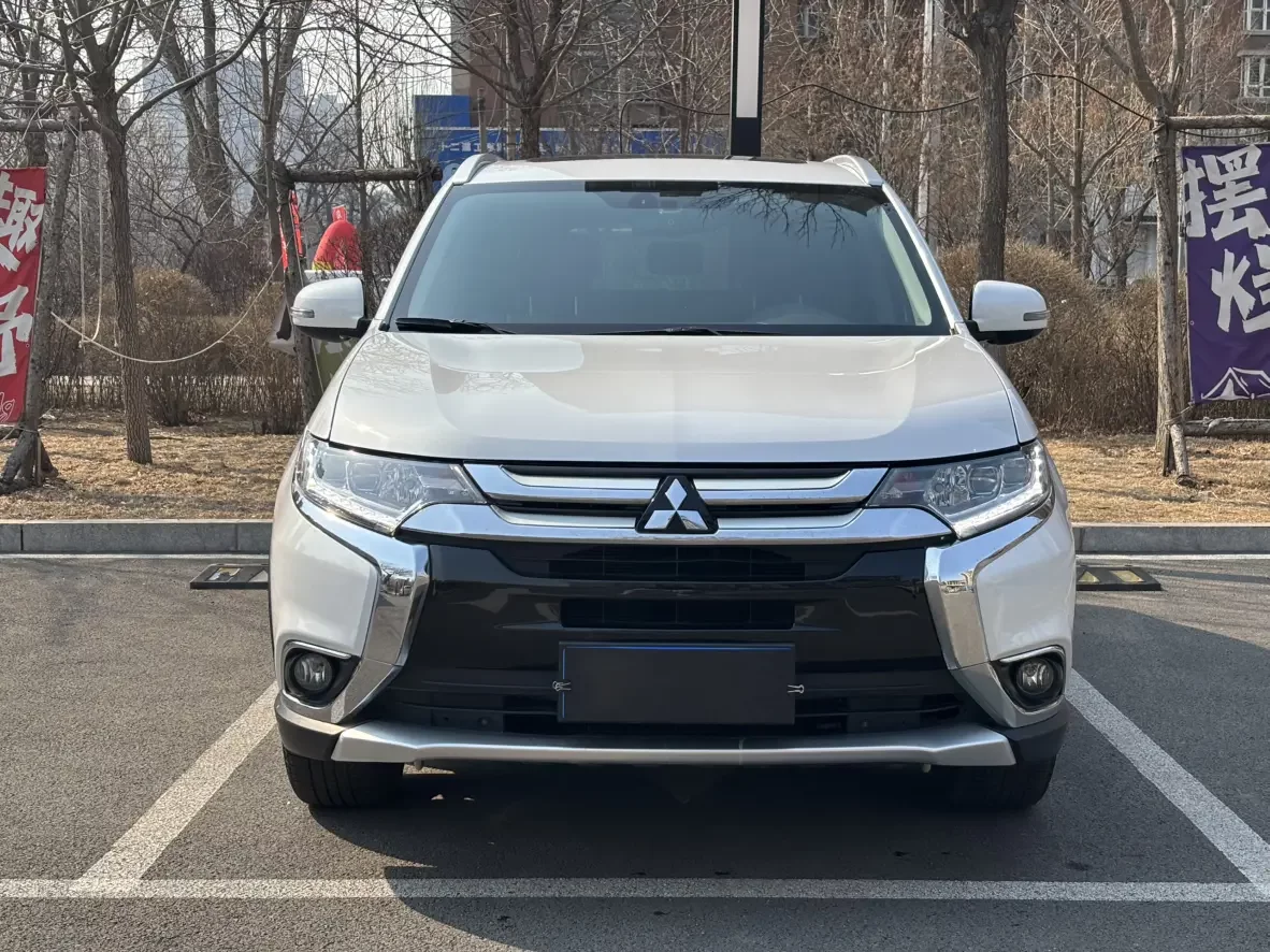 Mitsubishi Outlander  из Китая