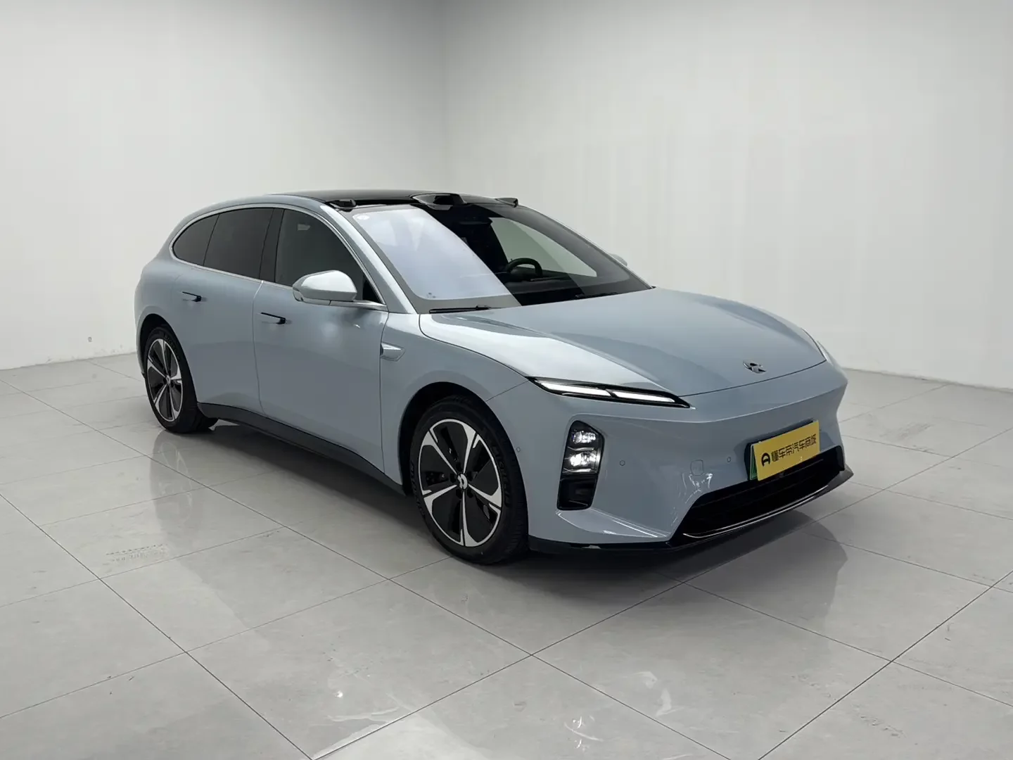 NIO ET5T
