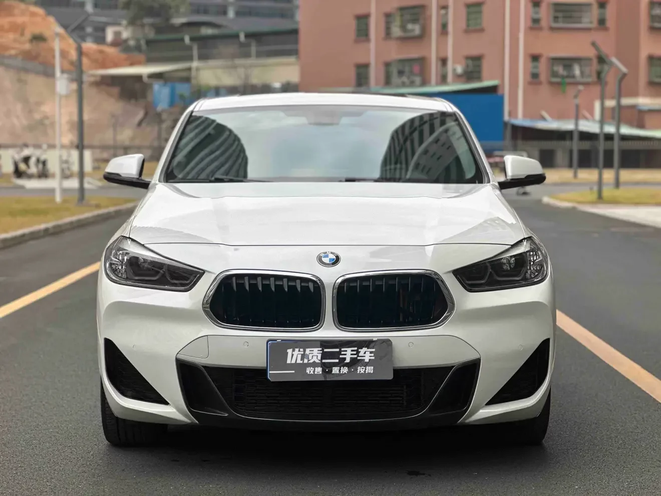 BMW X2