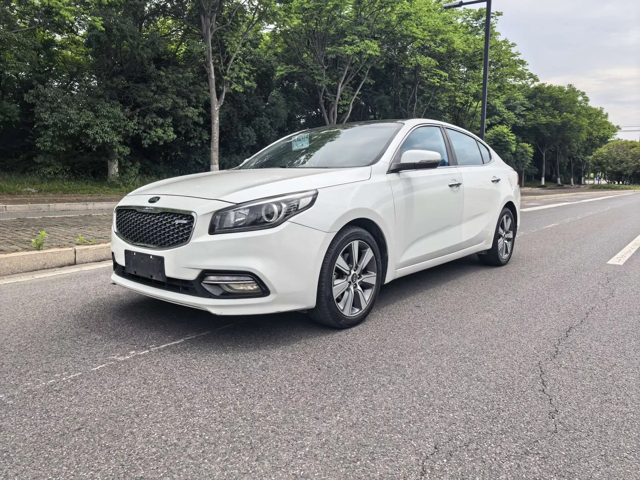 Kia K4