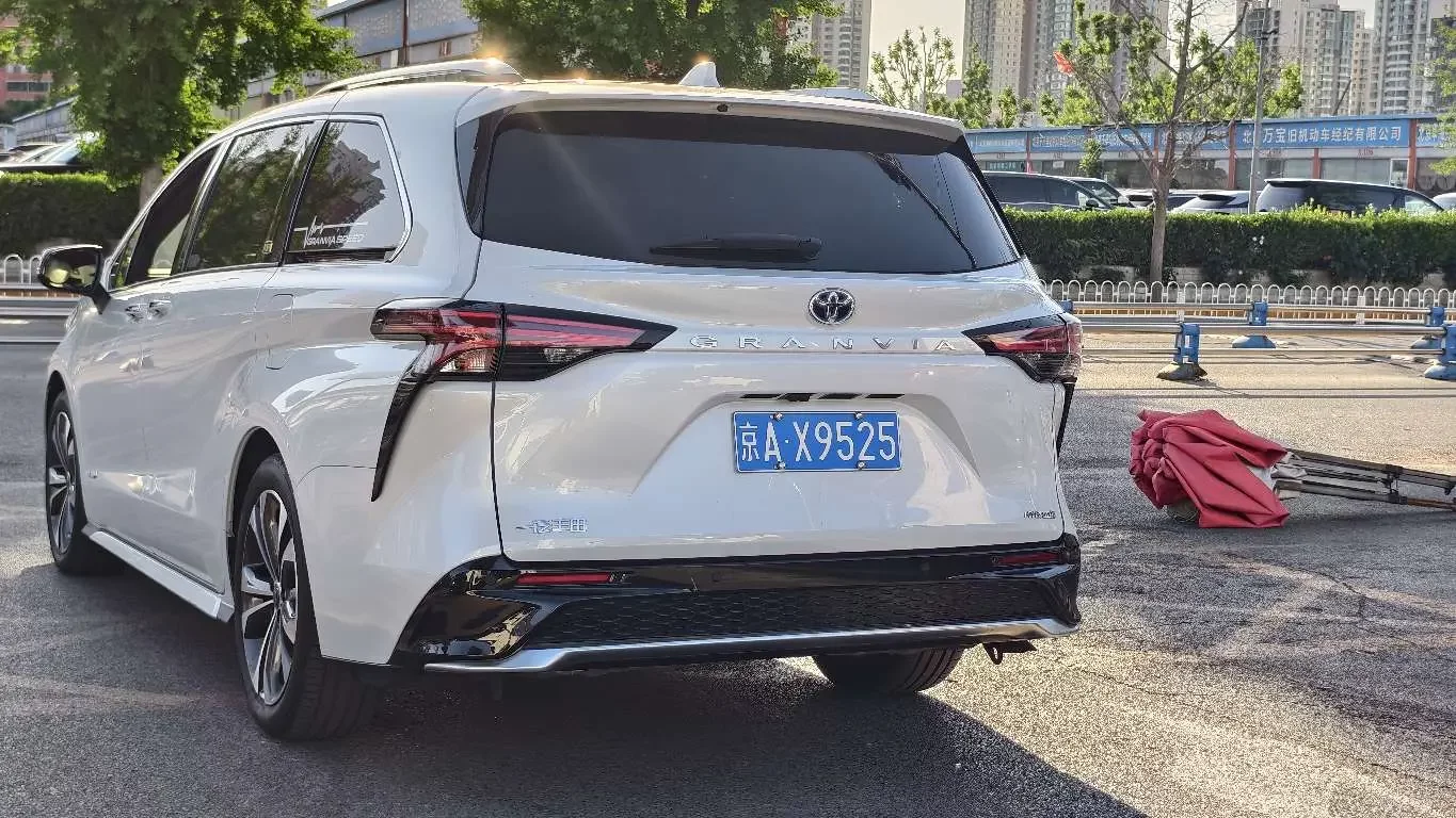 Toyota Granvia