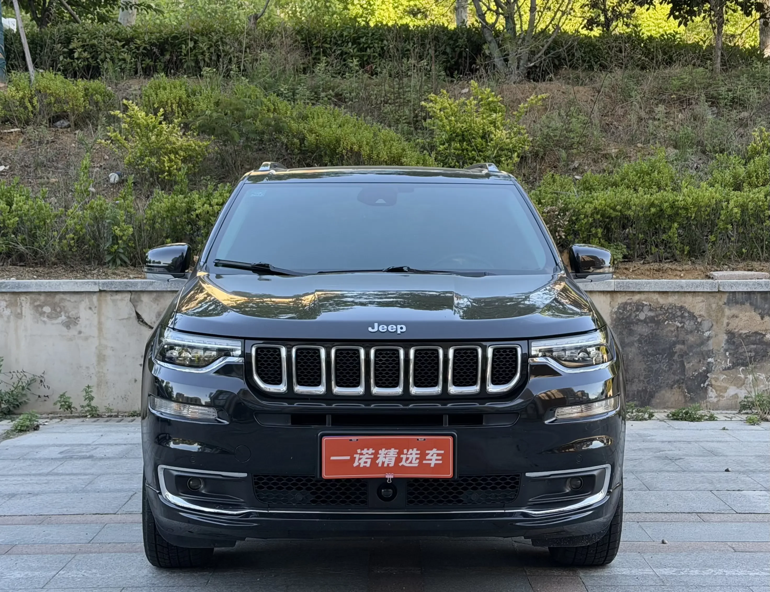 Jeep grand commander