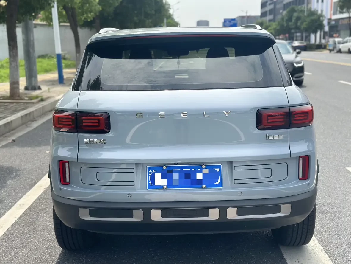 Geely ICON