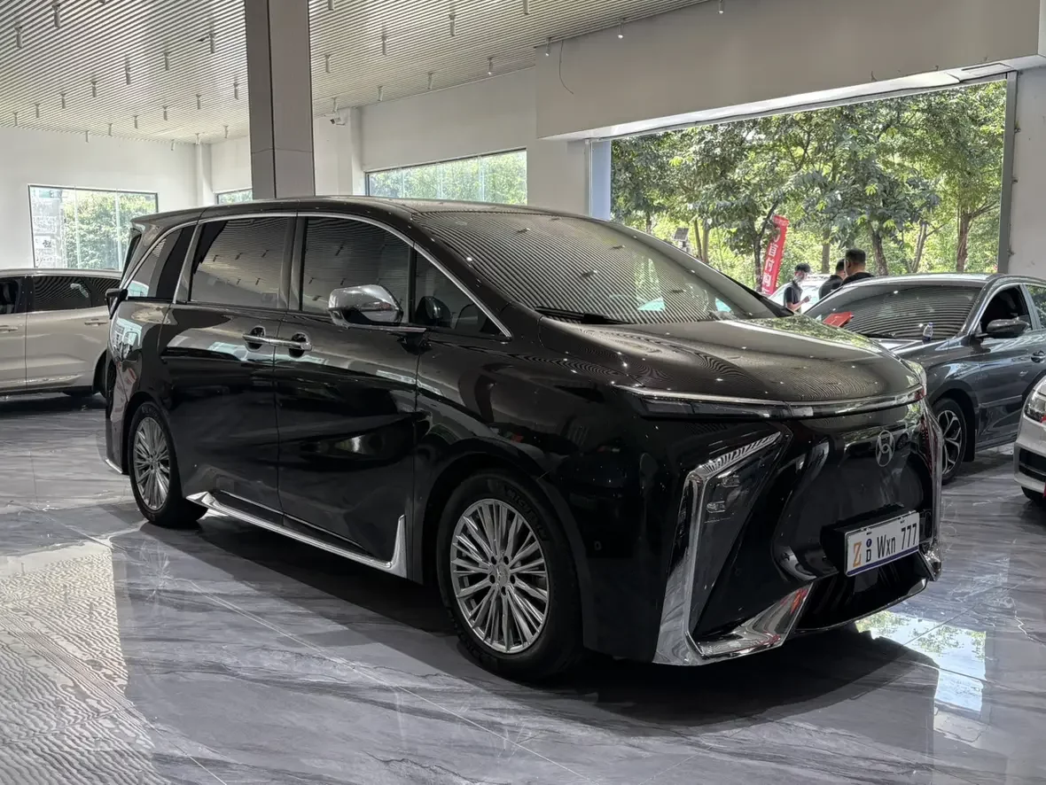 HYCAN Hechuang V09