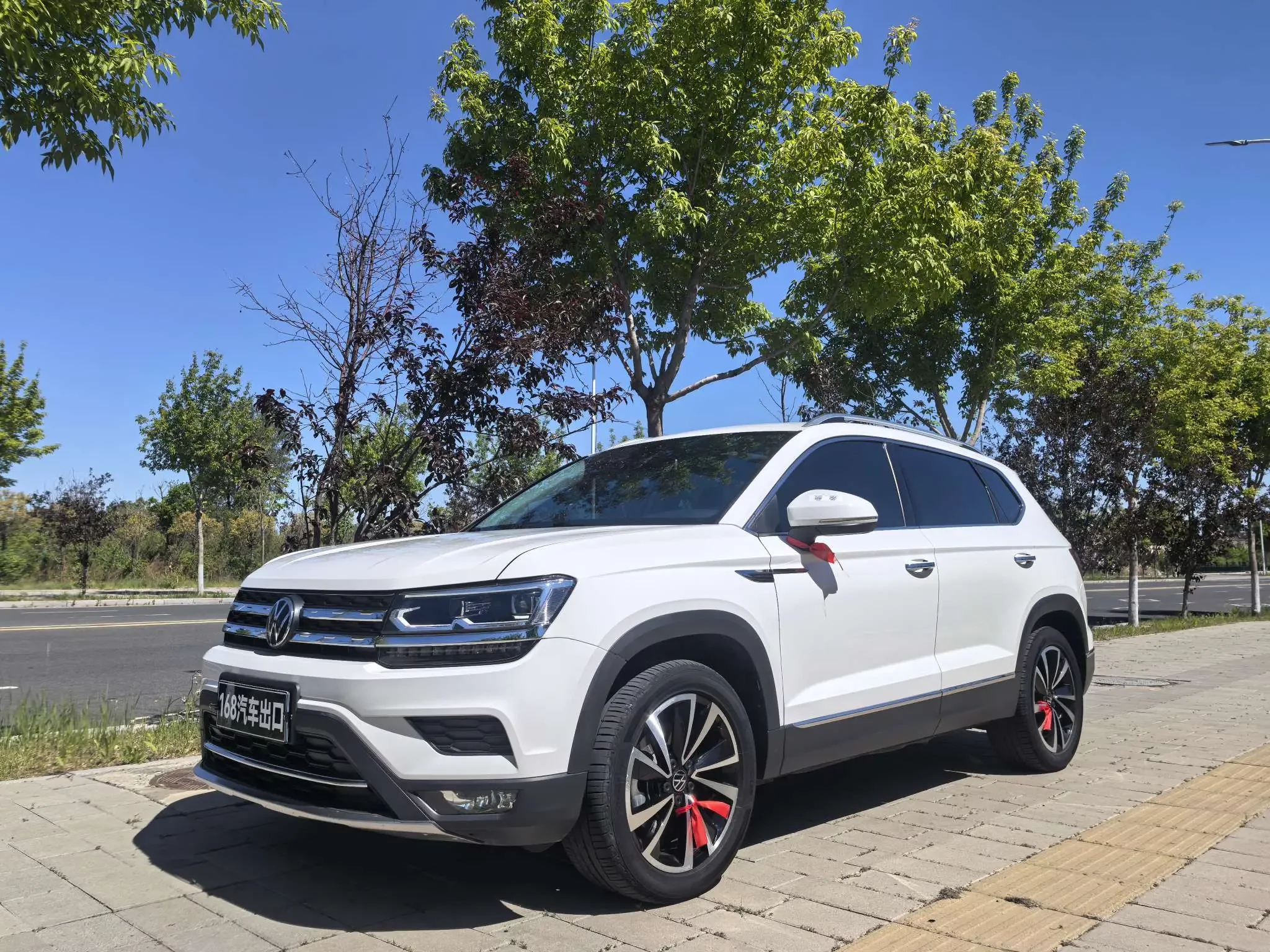 Volkswagen Tharu