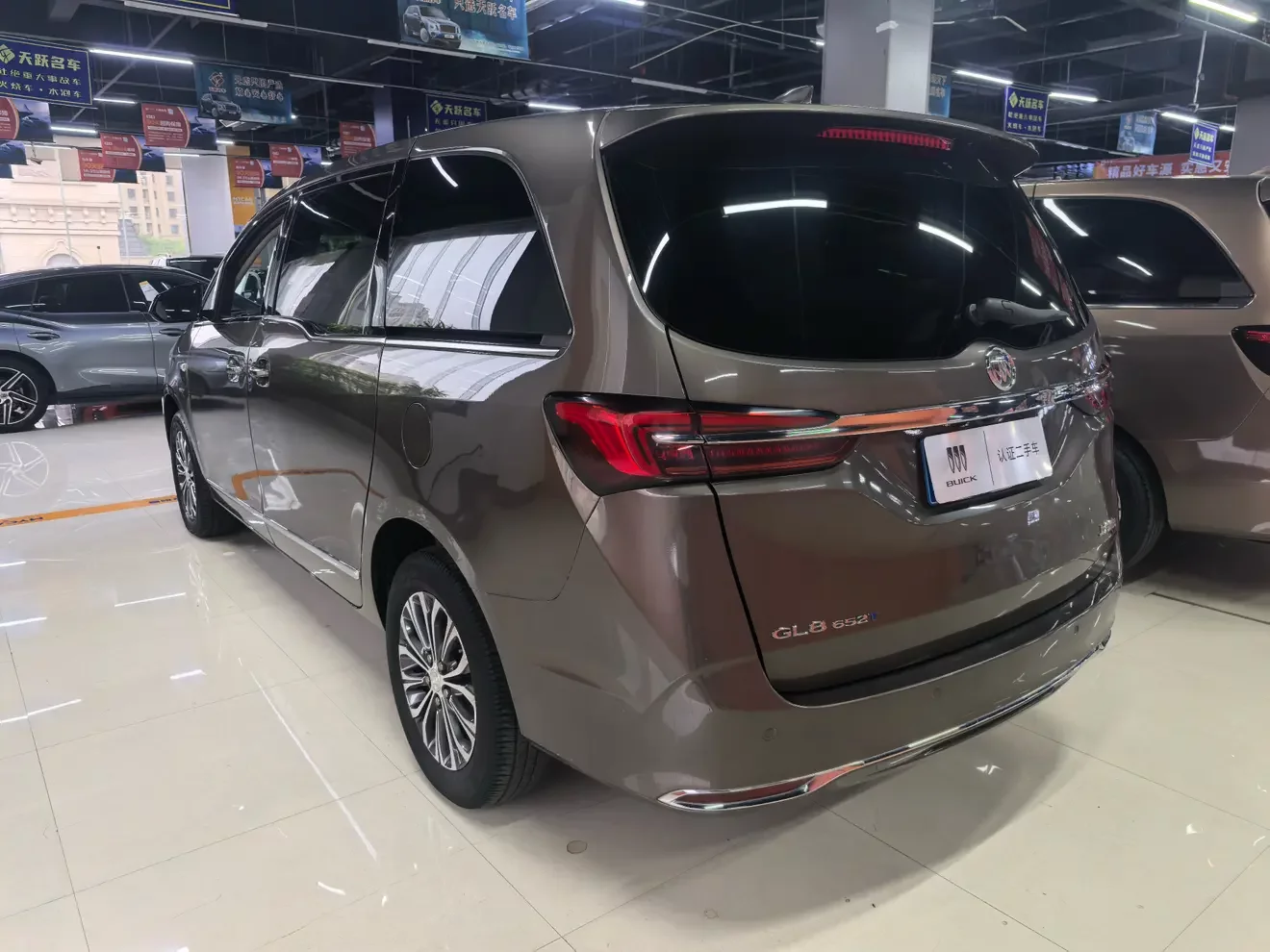 Buick GL8