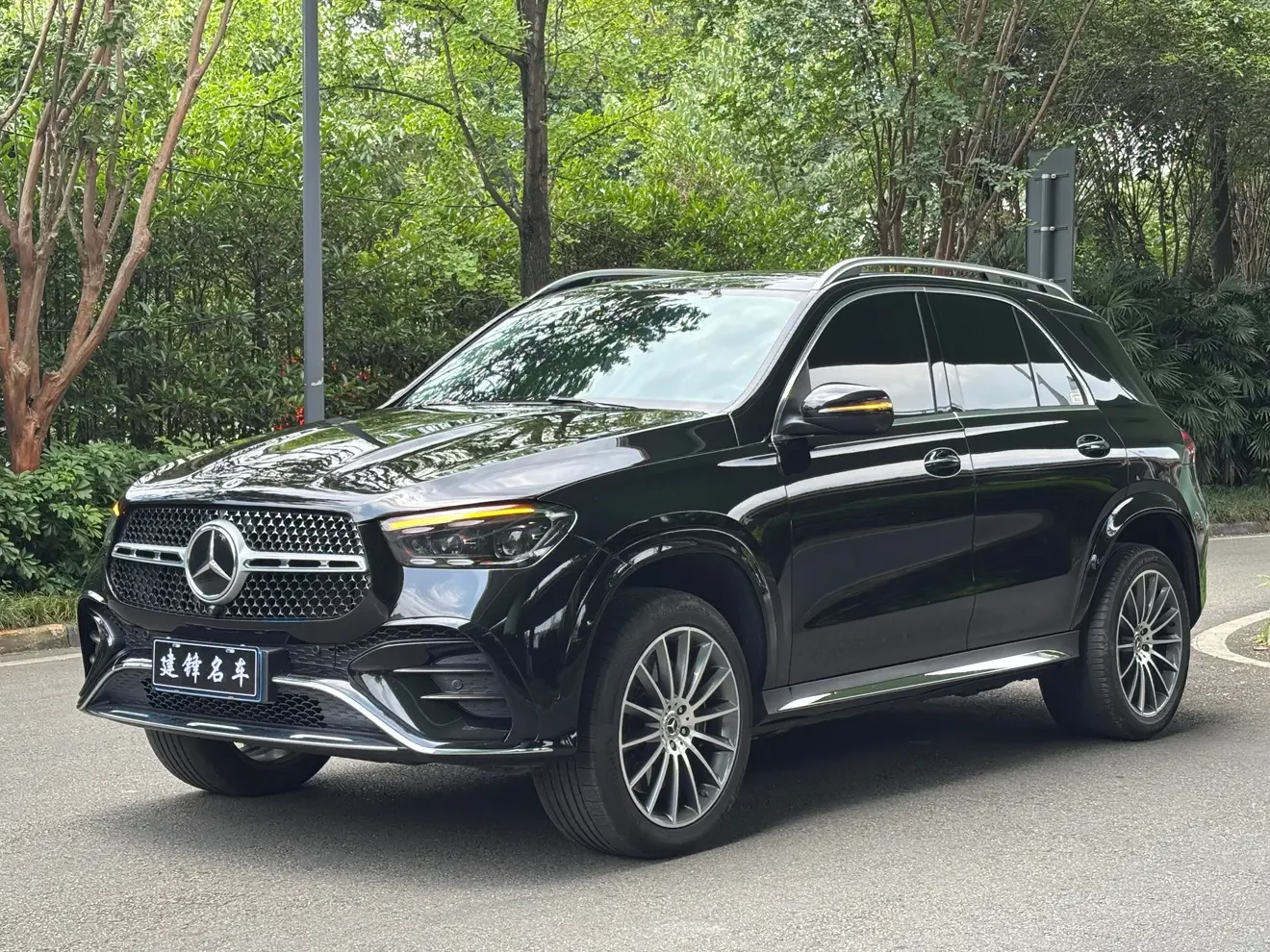 Mercedes-Benz GLE (Imported)