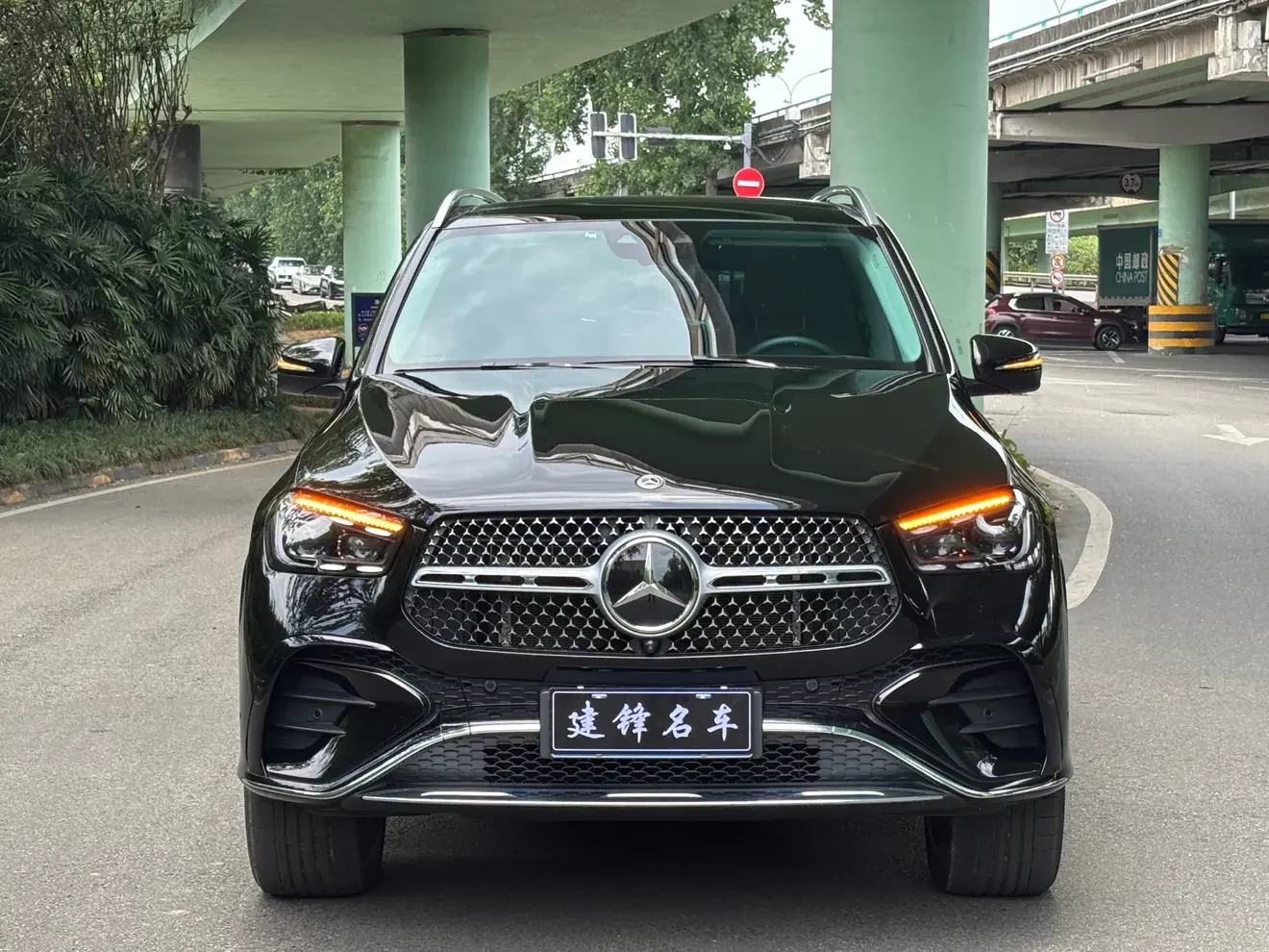 Mercedes-Benz GLE (Imported)