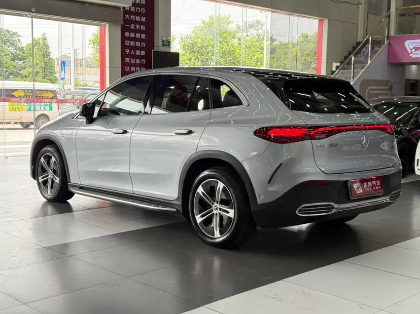 Mercedes-Benz EQE SUV