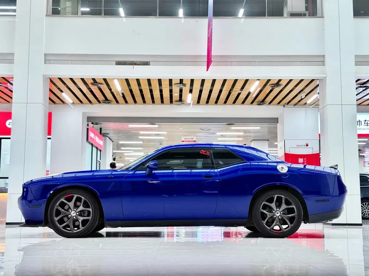 Dodge challenger