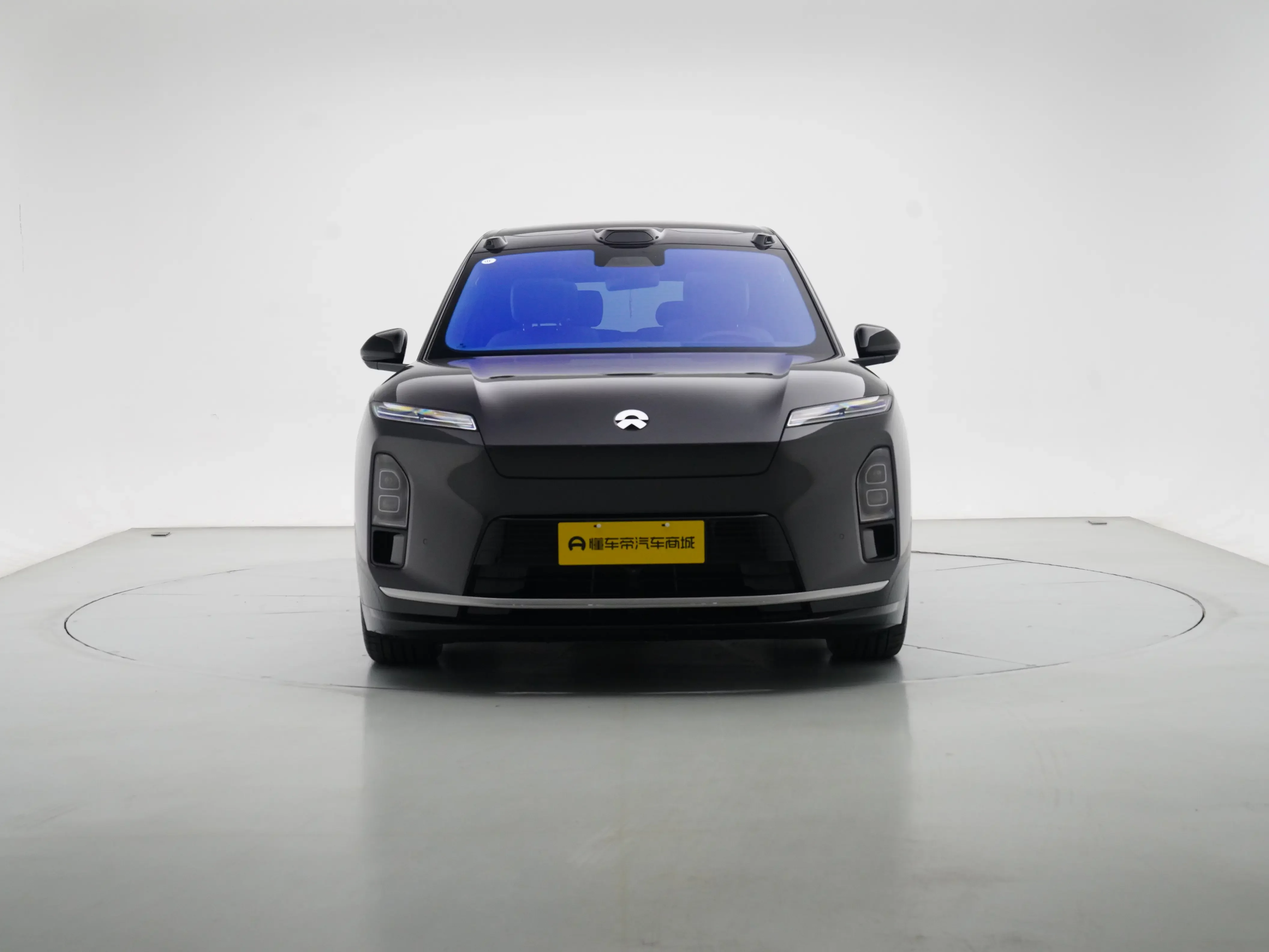 NIO ES8