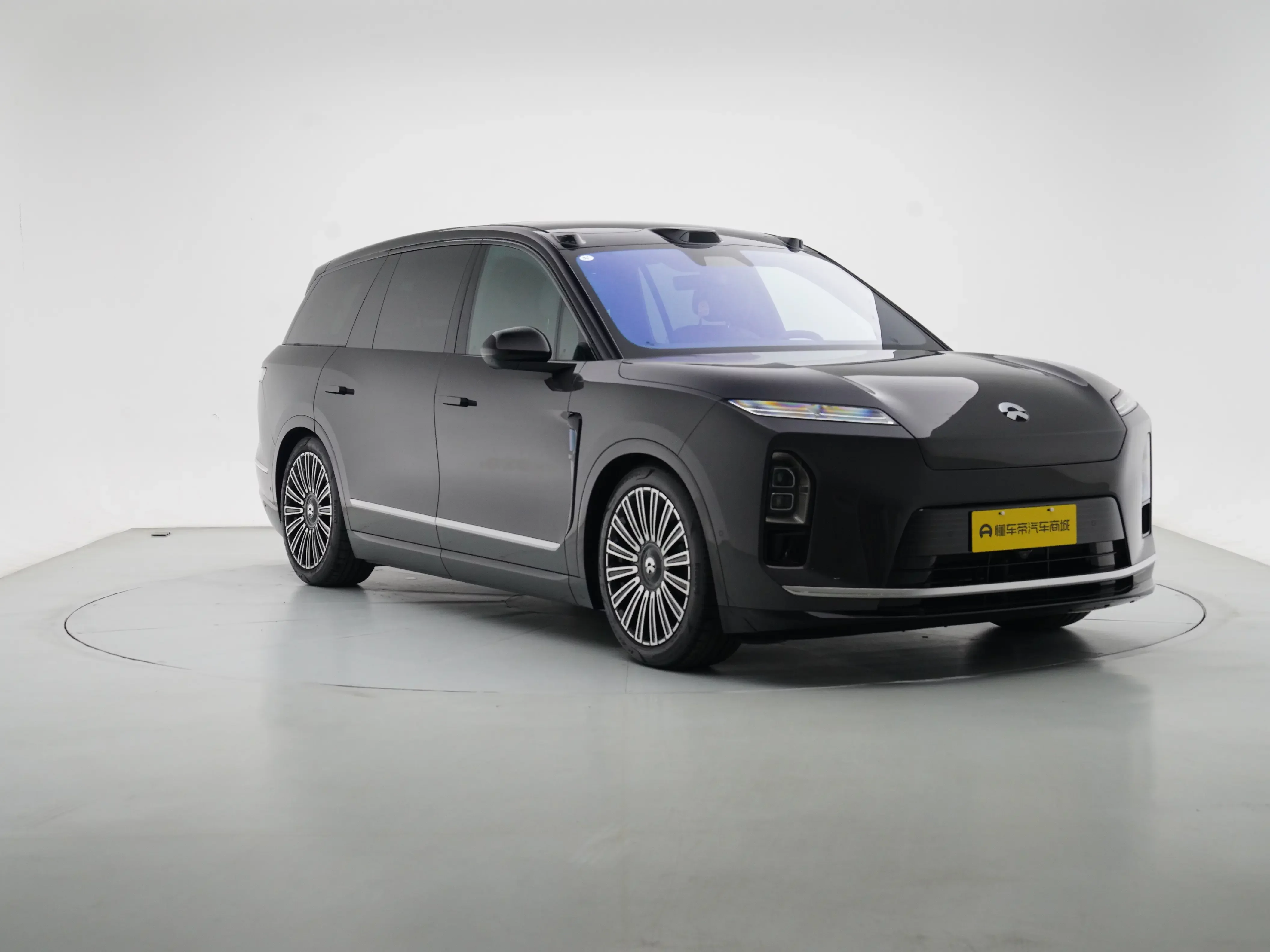 NIO ES8