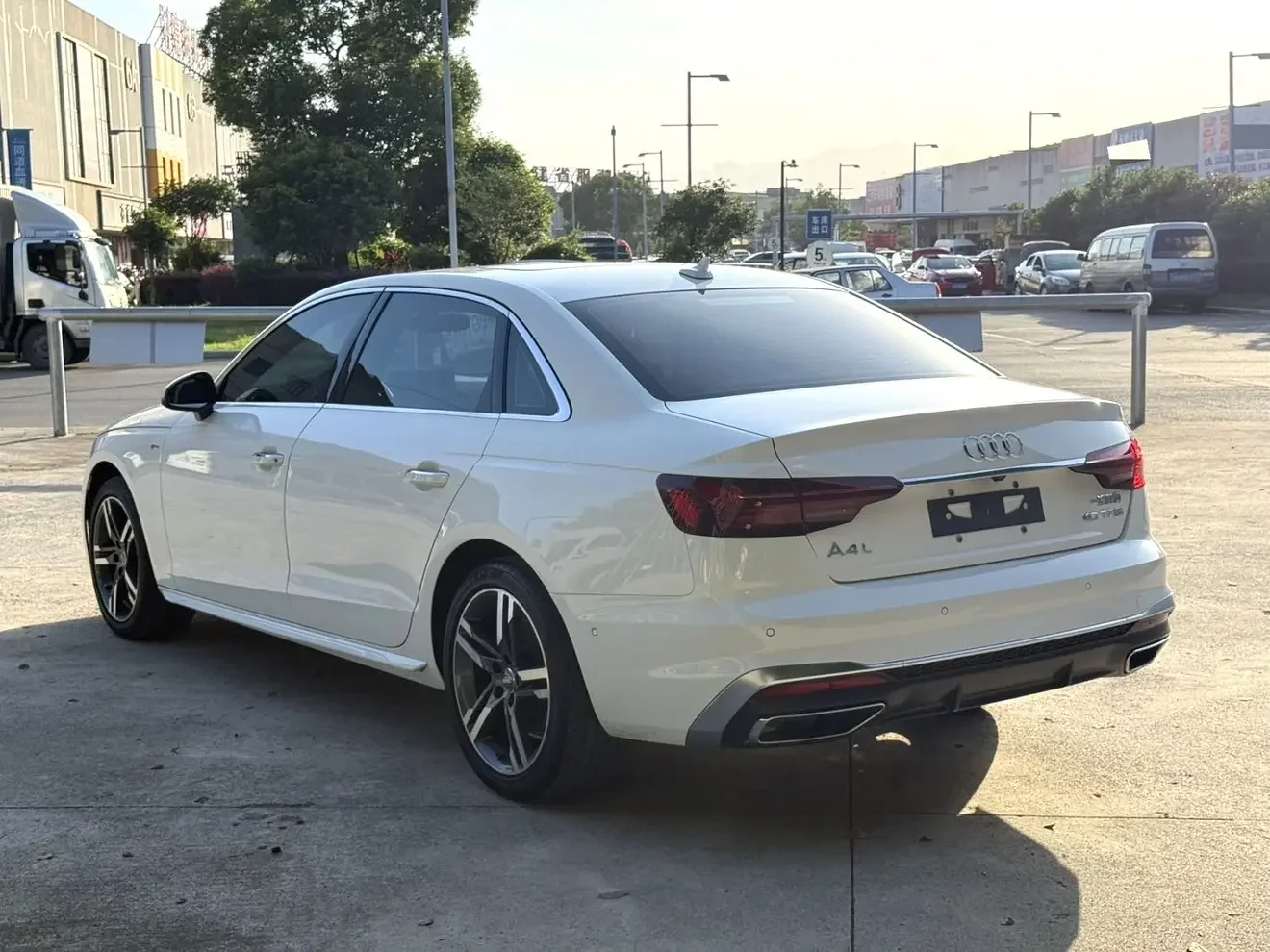 Audi A4L