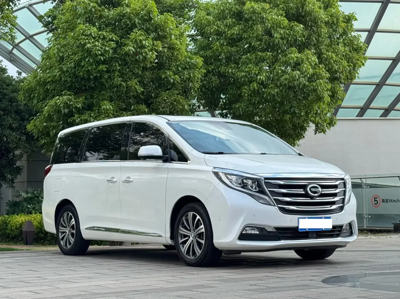 GAC Trumpchi M8