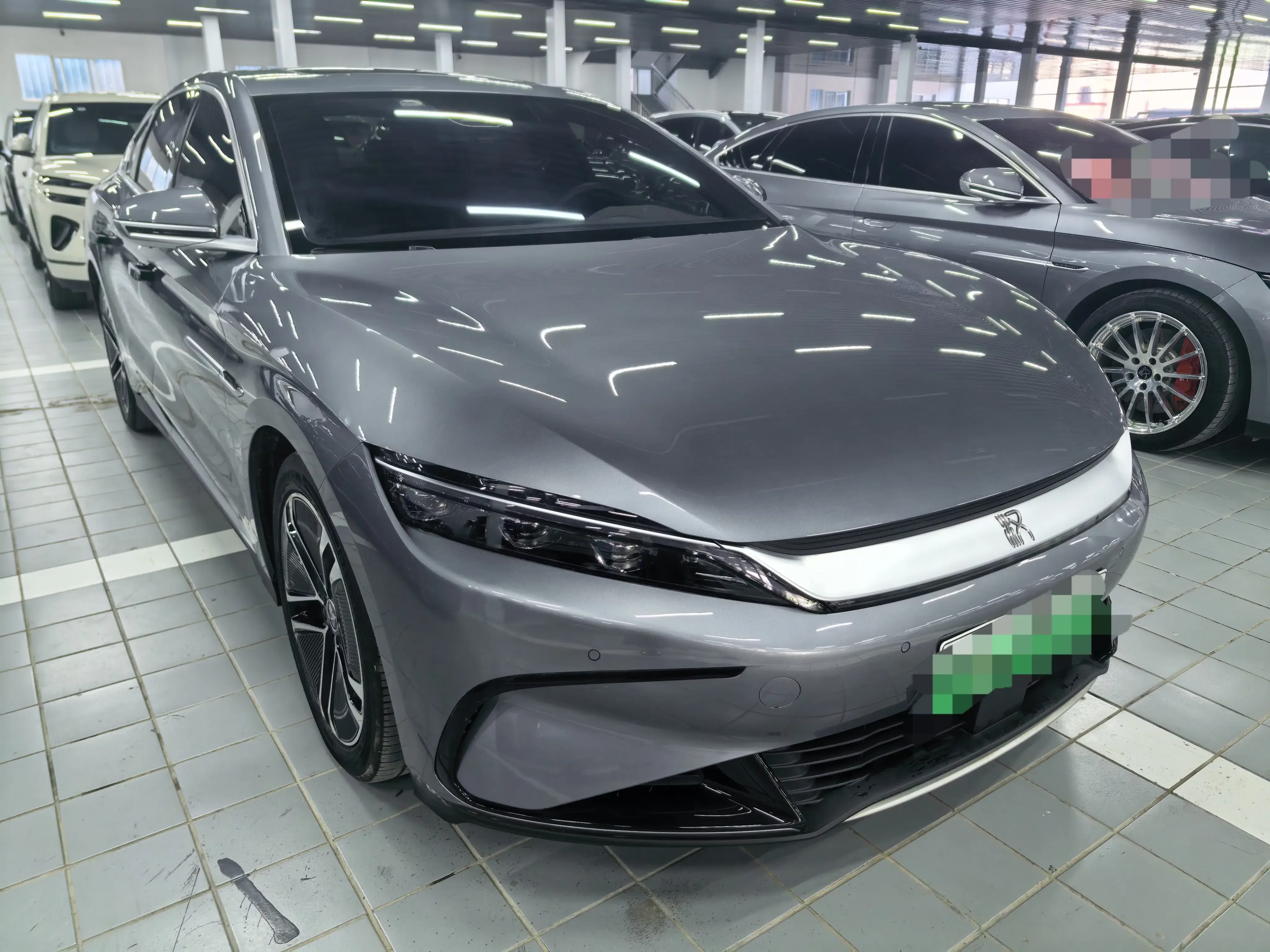 BYD Han EV