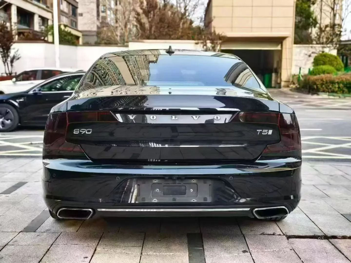 Volvo S90