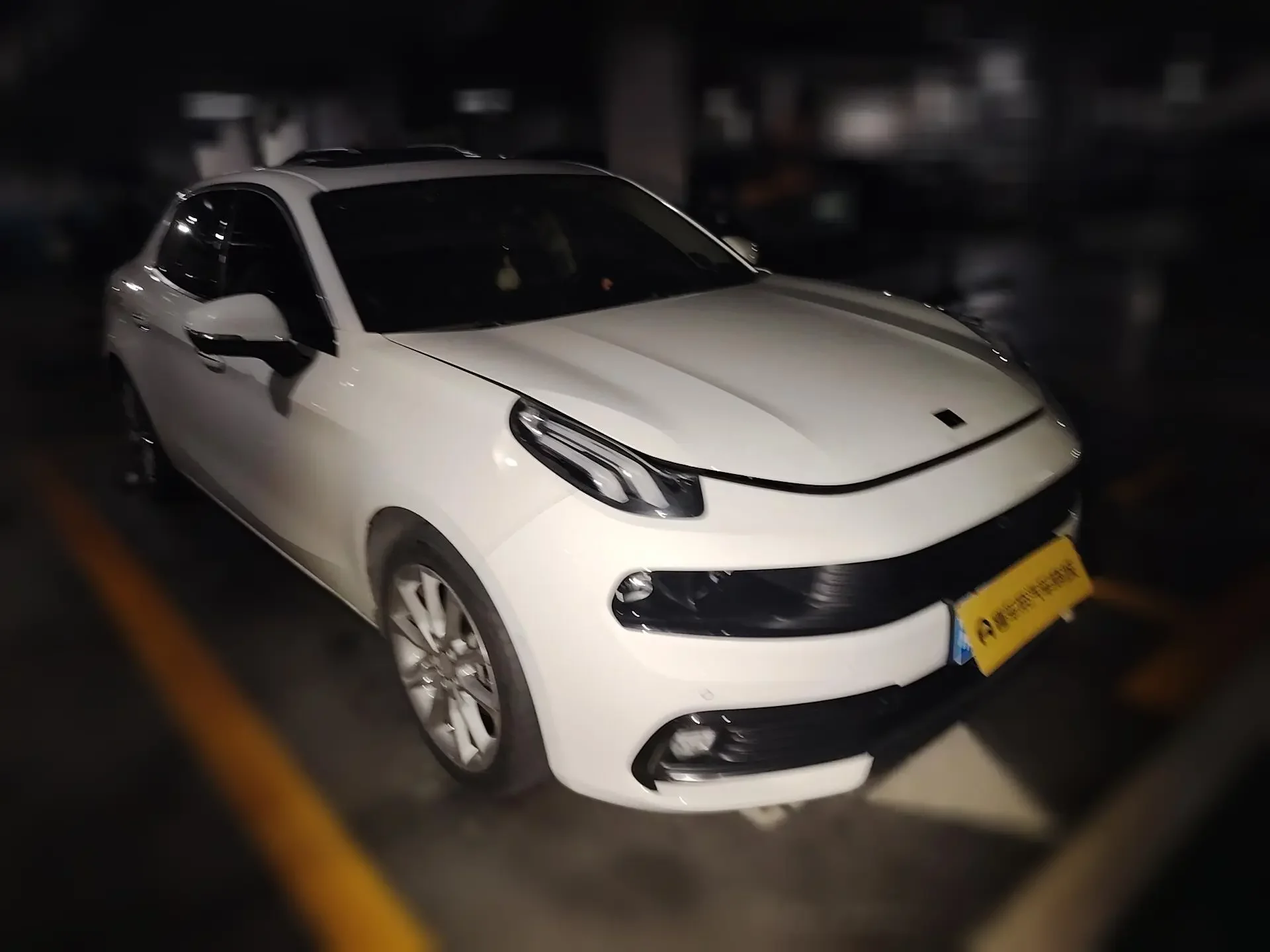 Lynk & Co 03