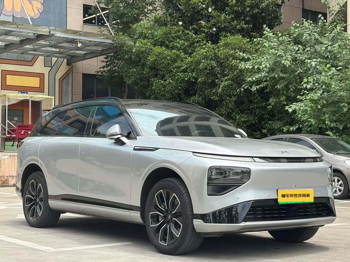 Xpeng G9