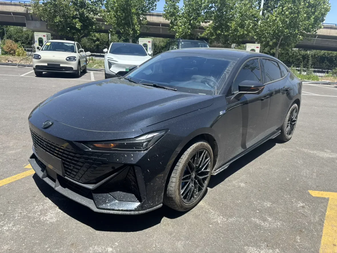 Changan UNI-V Smart Electric iDD