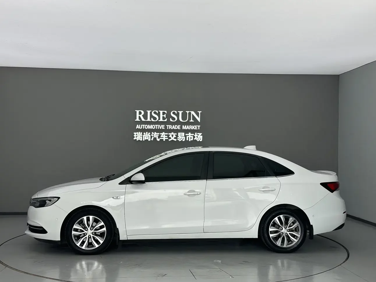 Buick Yinglang