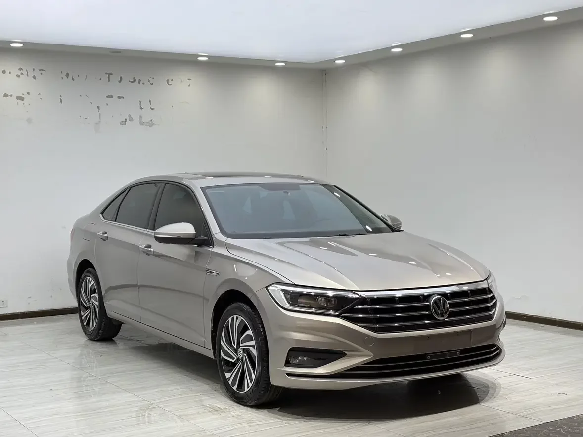 Volkswagen Sagitar