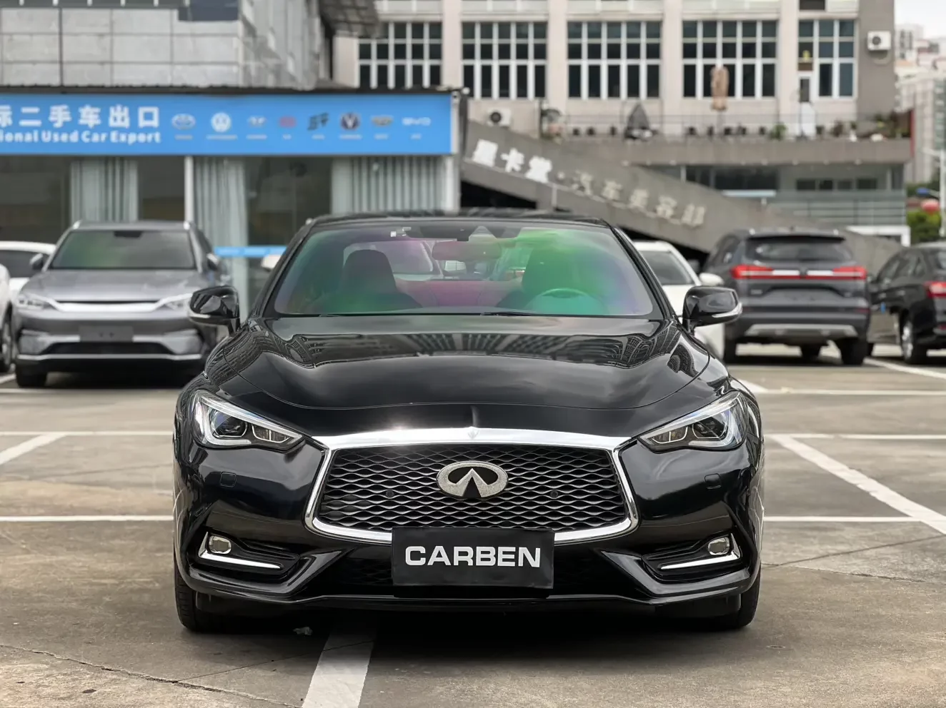 Infiniti Q60