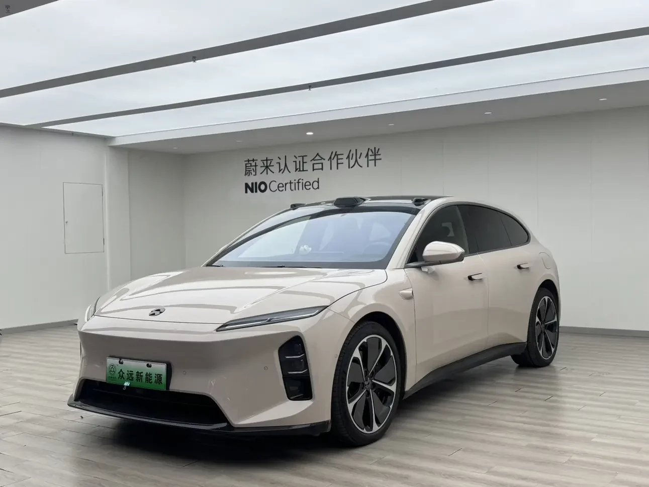 NIO ET5T