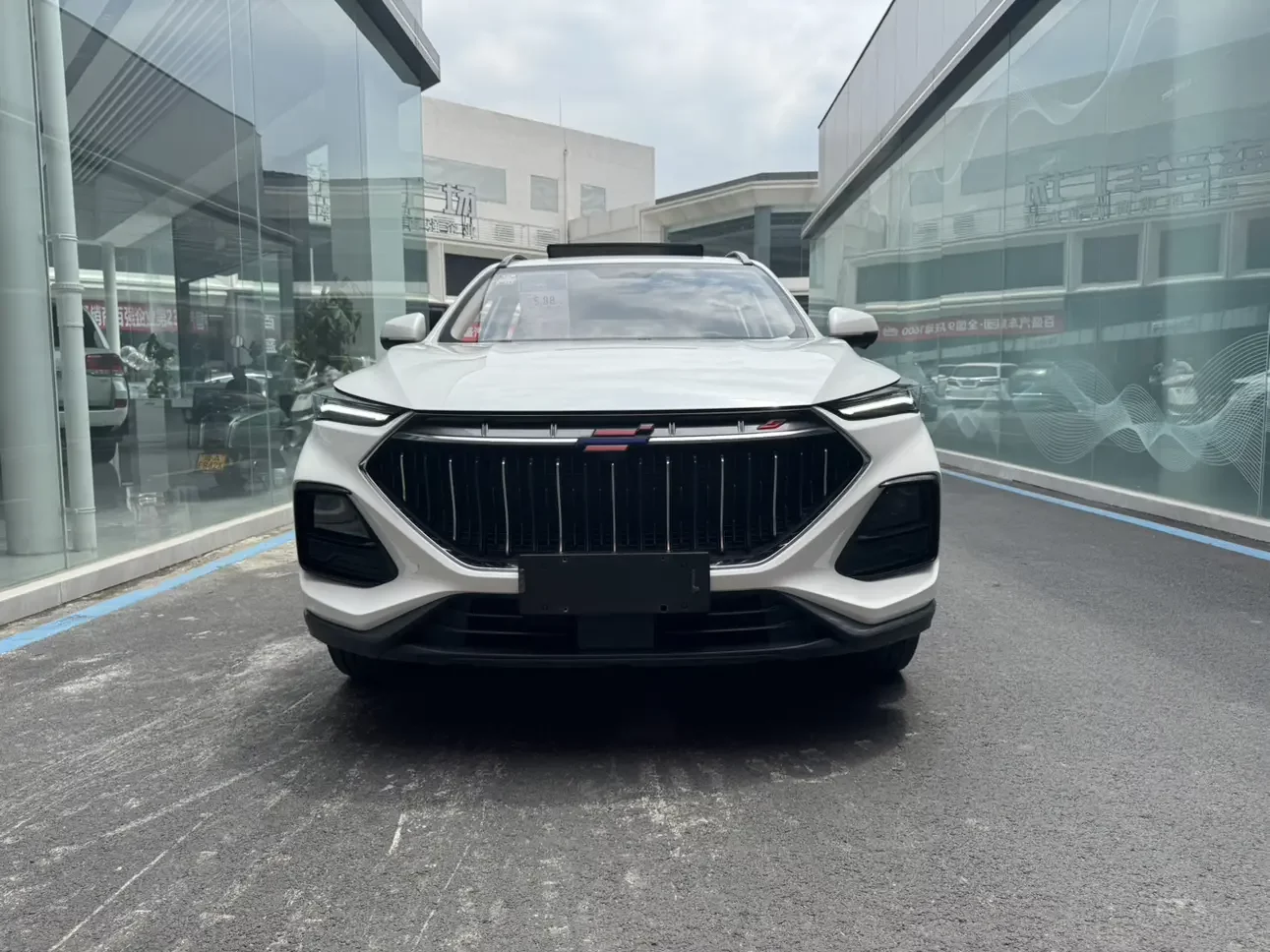 Oshan Changan Auchan X5