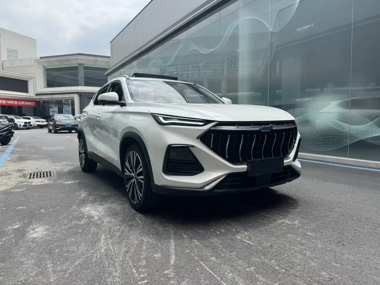 Oshan Changan Auchan X5