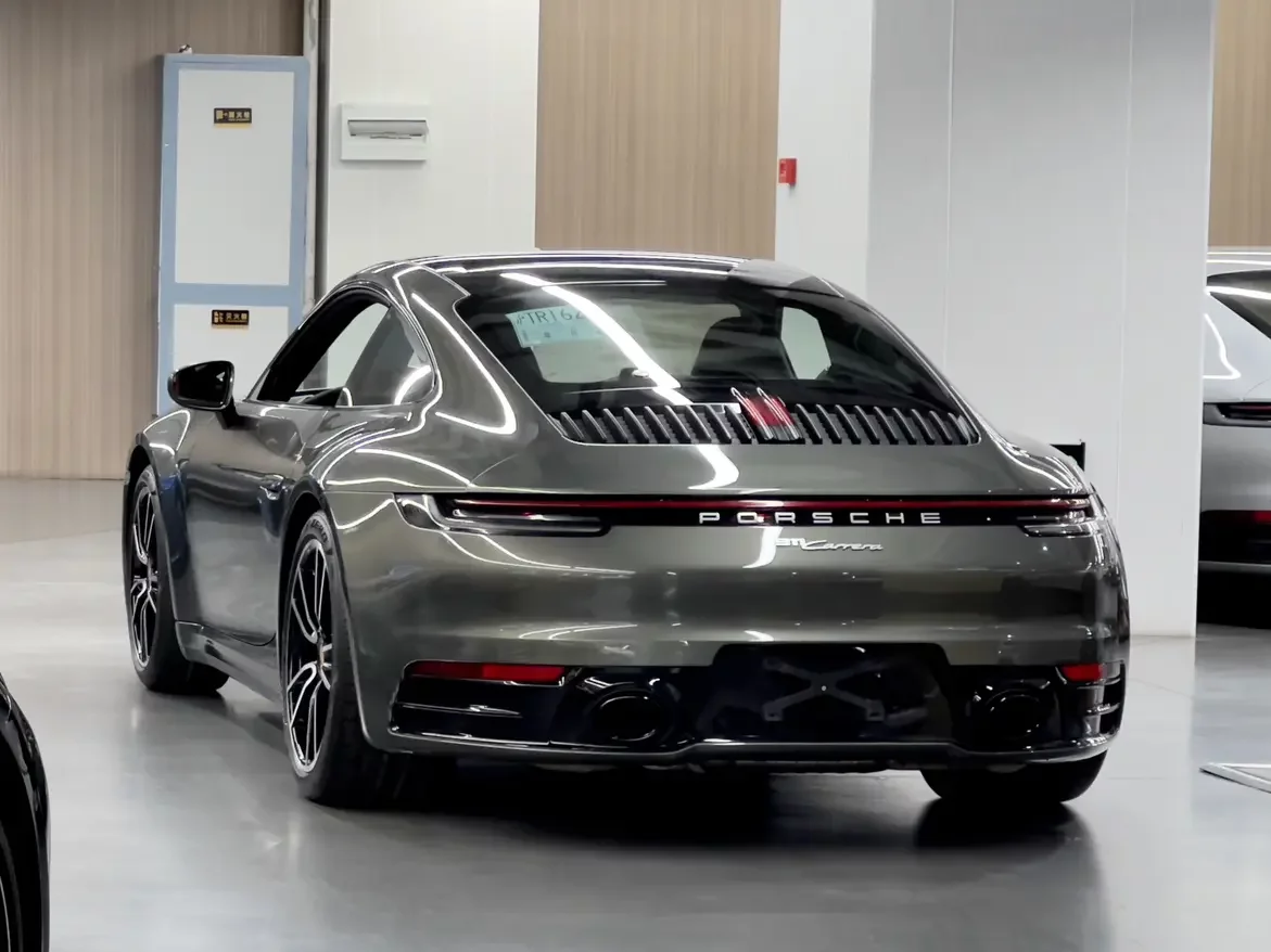 Porsche 911