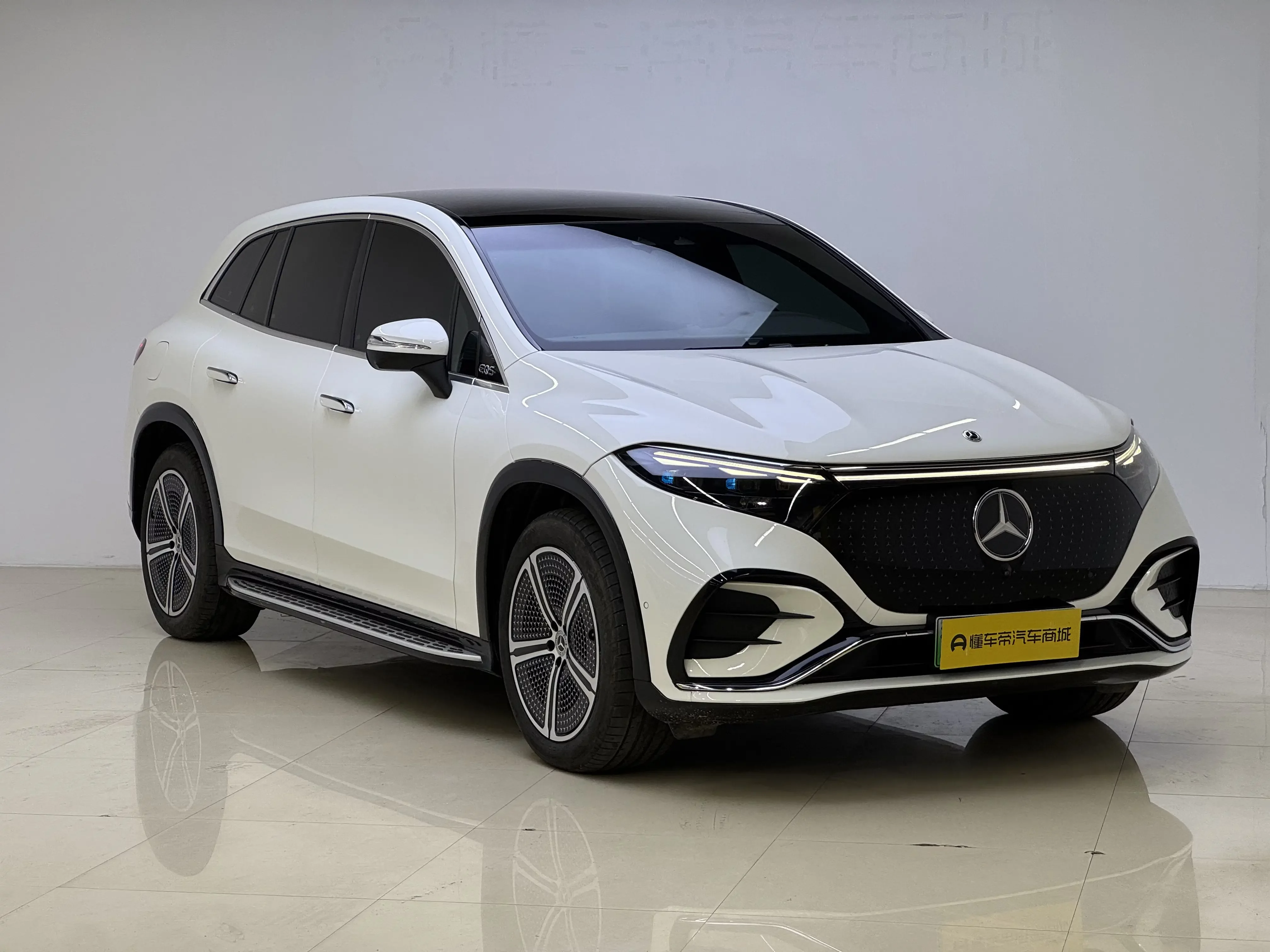 Mercedes-Benz EQS SUV