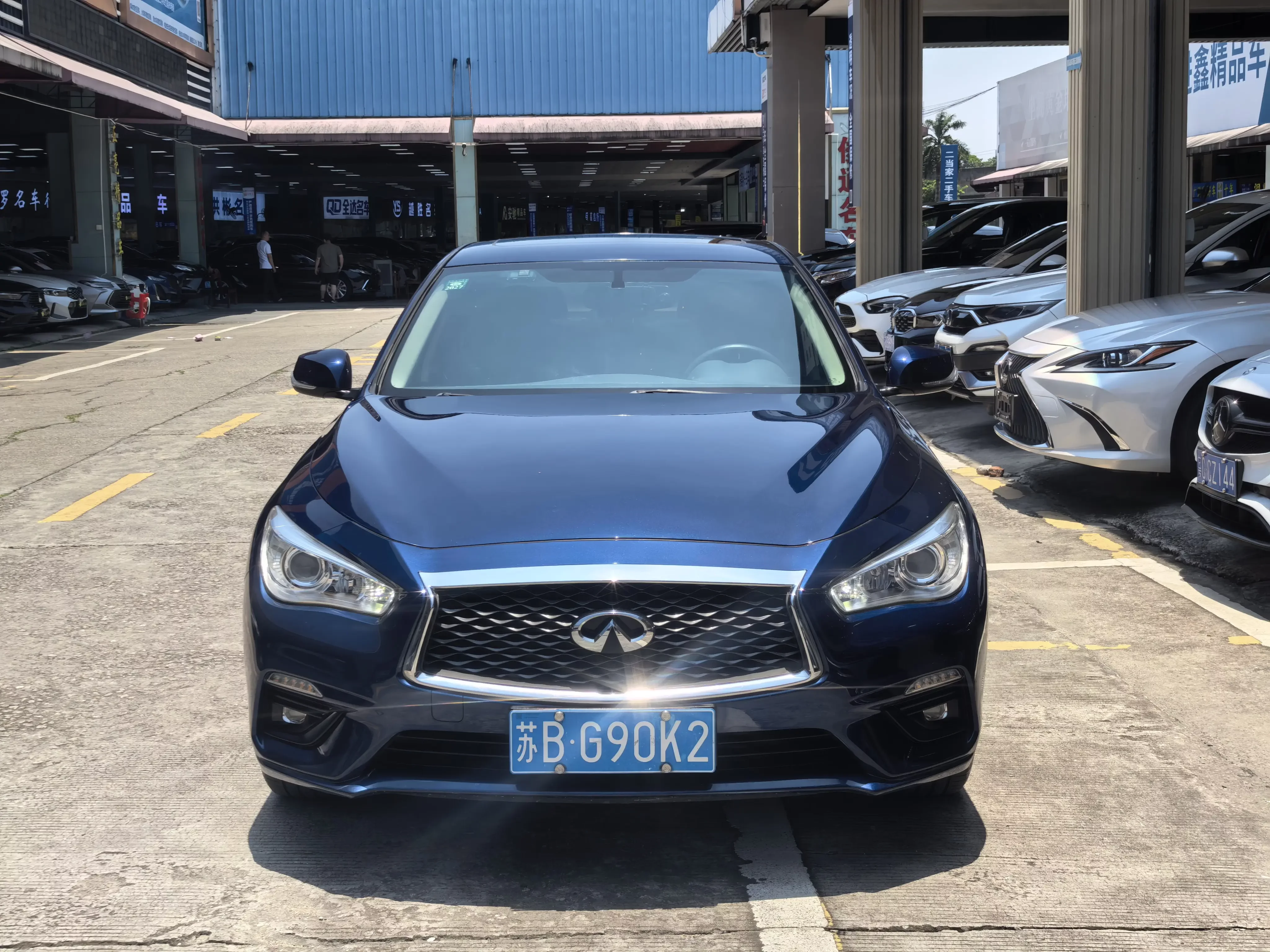 Infiniti Q50L