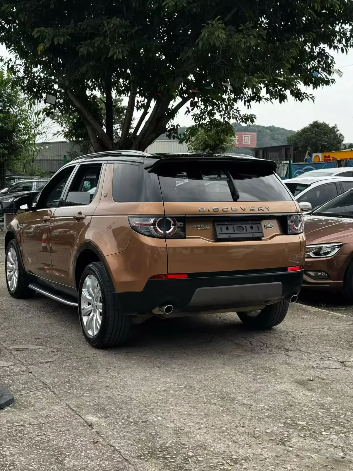 Land Rover Discover the magic