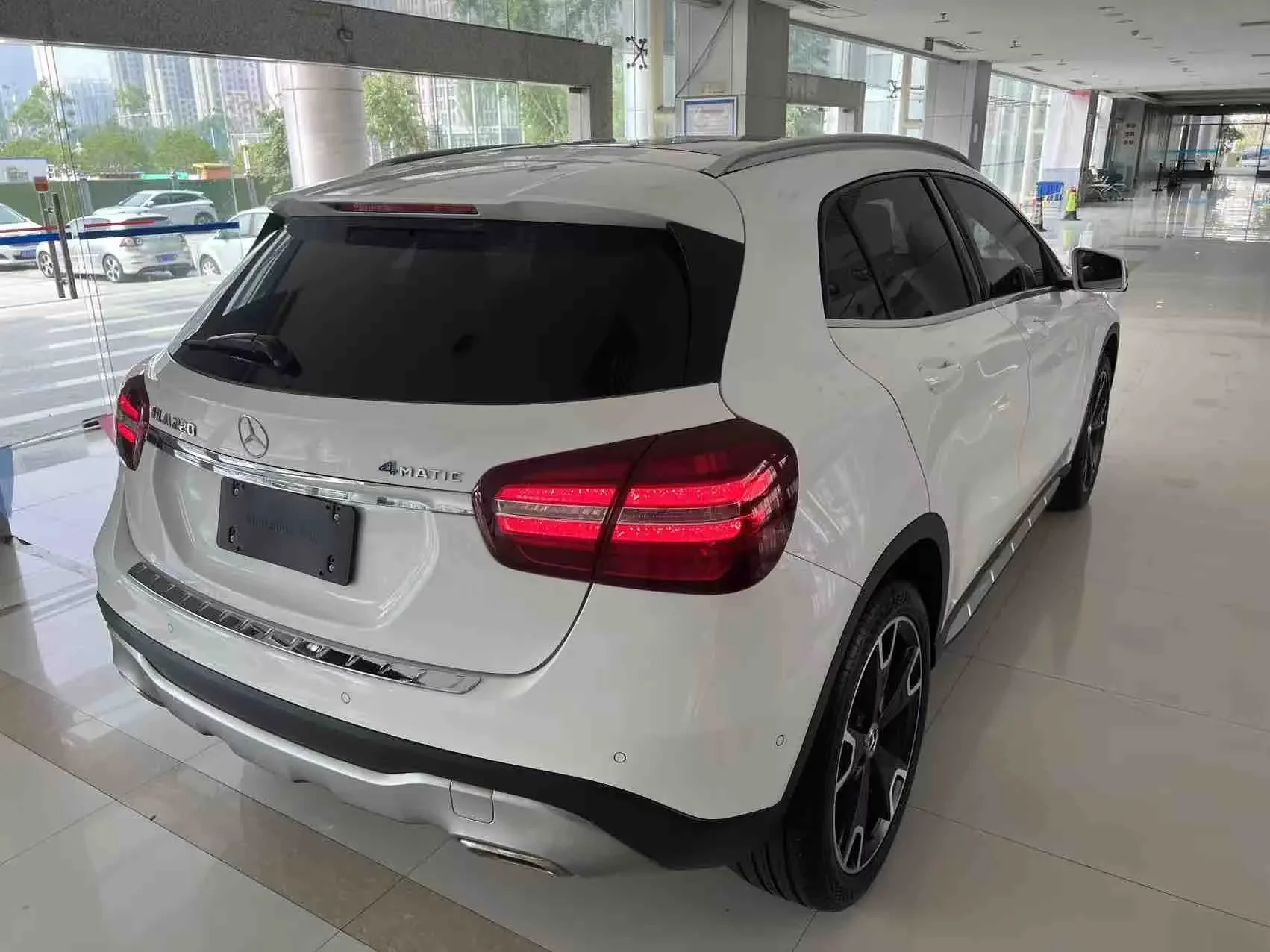Mercedes-Benz GLA
