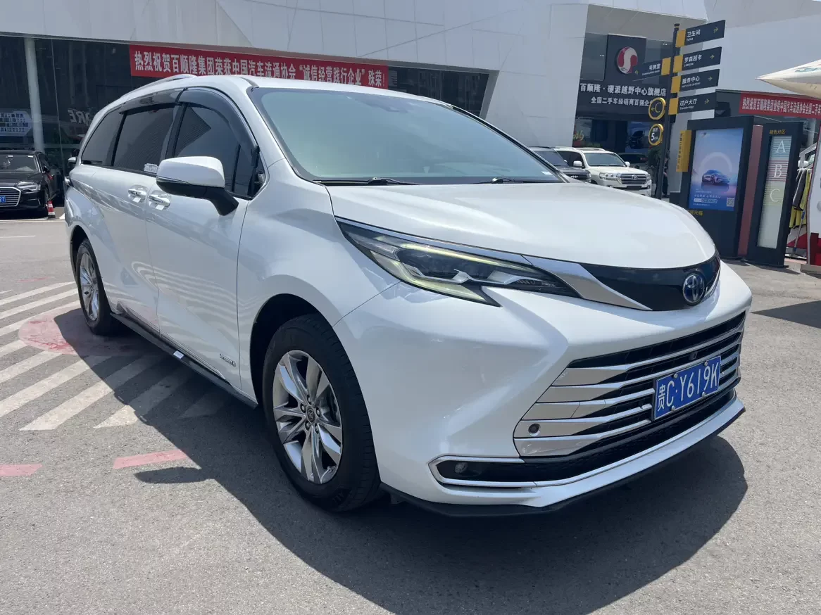 Toyota Sienna