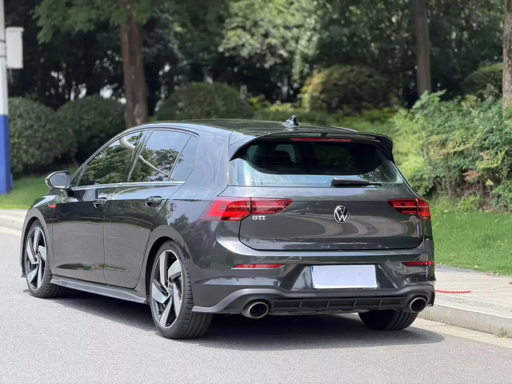 Volkswagen Golf GTI